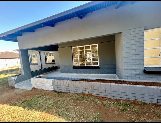 5 BEDROOM HOUSE FOR SALE IN VANDERBIJLPARK CW 6
